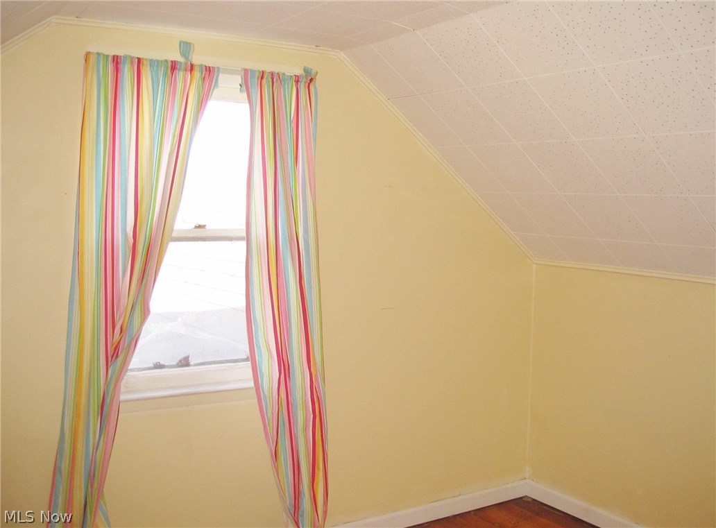 8368 Henderson Road Diamond, OH 44412 - Photo 18 of 28 Gallery Image 18