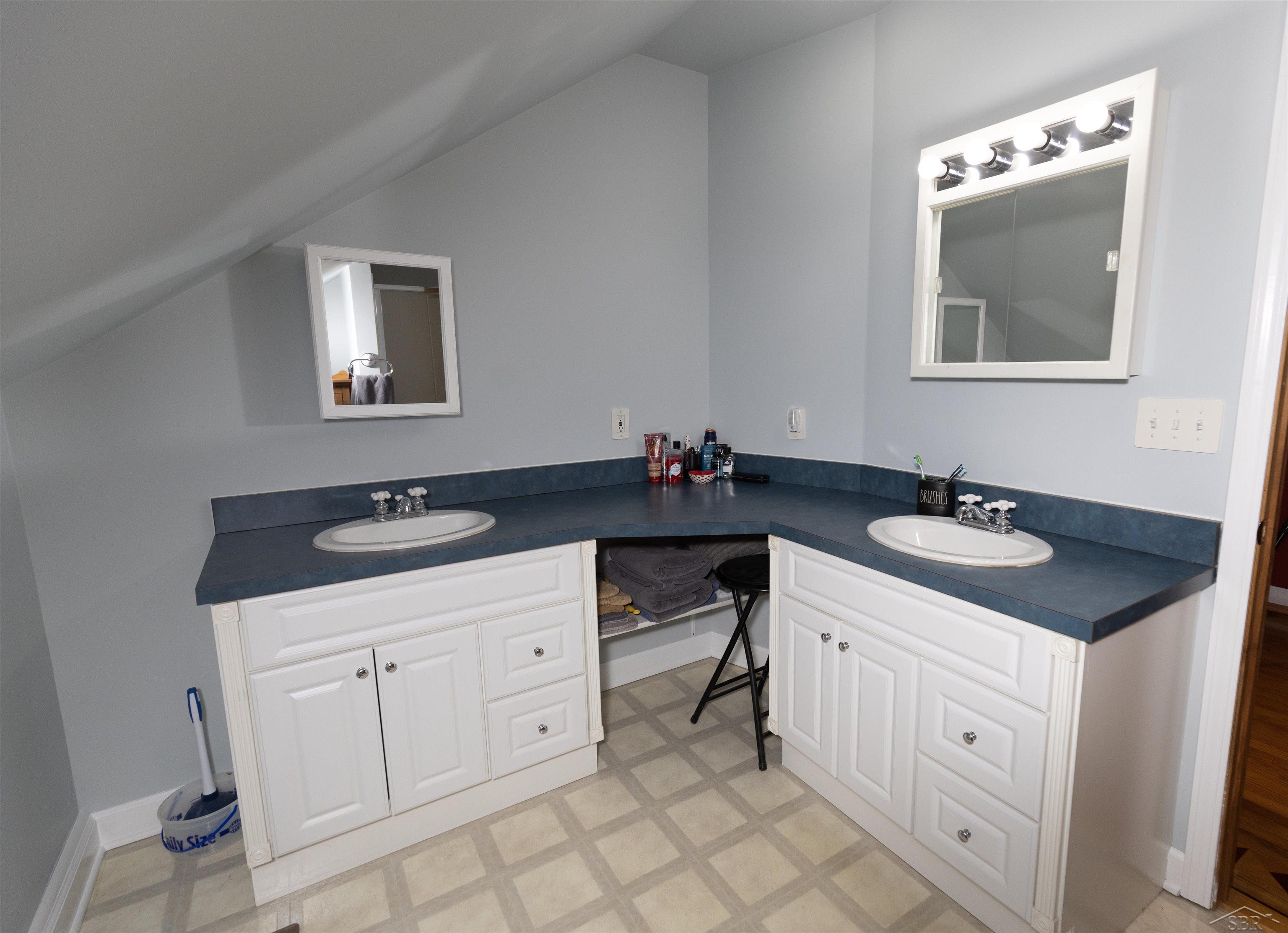 3940 Schust Road Saginaw, MI 48603 - Photo 22 of 31 50154626-a1956fc5-8847-4036-8c41-5ef81a9db0d7.JPG