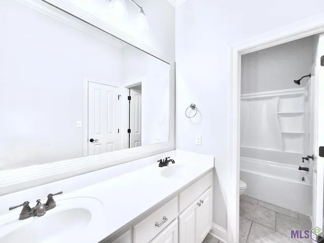 $2,850 | 6157 Breeze Point Drive, Gonzales, LA 70737