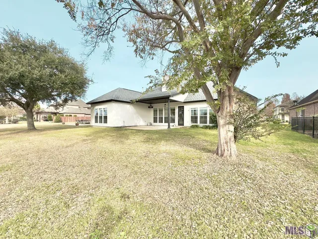 $2,850 | 6157 Breeze Point Drive, Gonzales, LA 70737