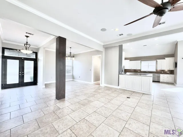$2,850 | 6157 Breeze Point Drive, Gonzales, LA 70737