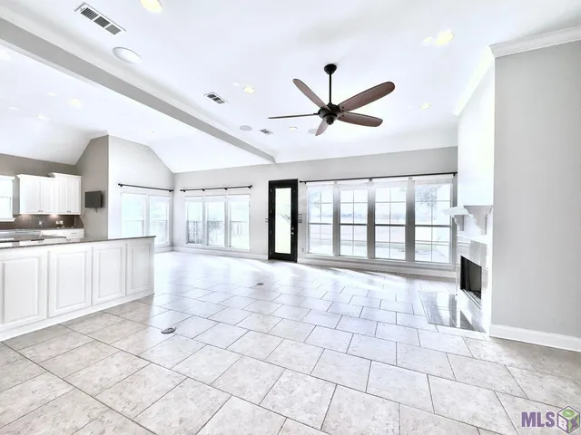 $2,850 | 6157 Breeze Point Drive, Gonzales, LA 70737