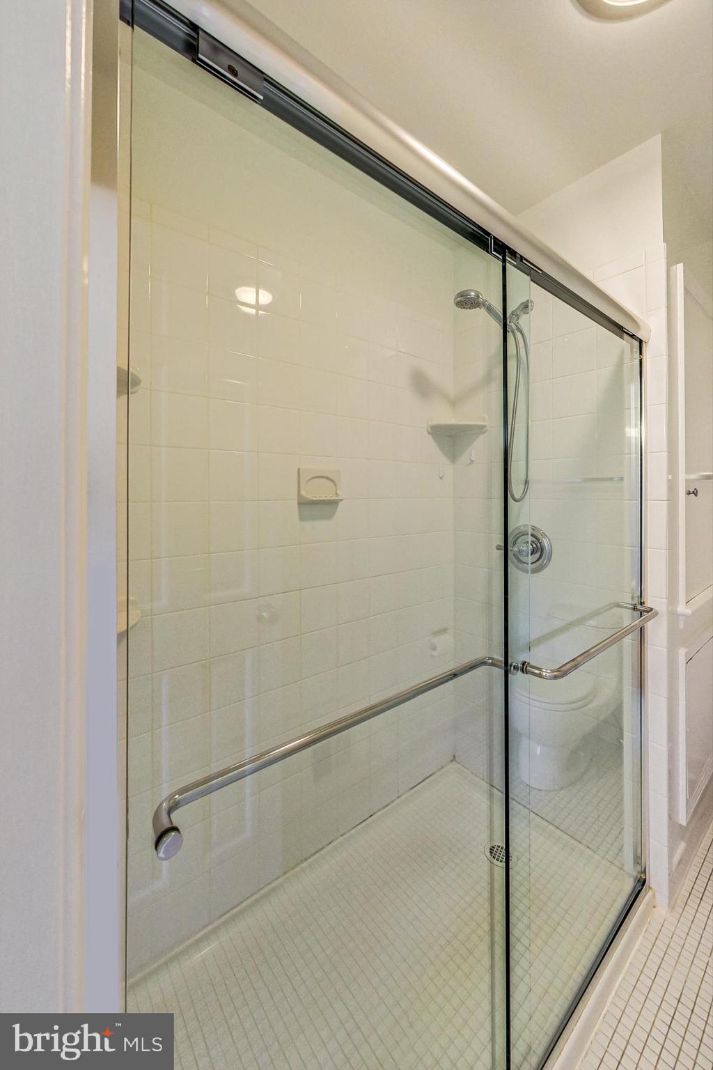 8709 Belmart Road Potomac, MD 20854 - Photo 37 of 64