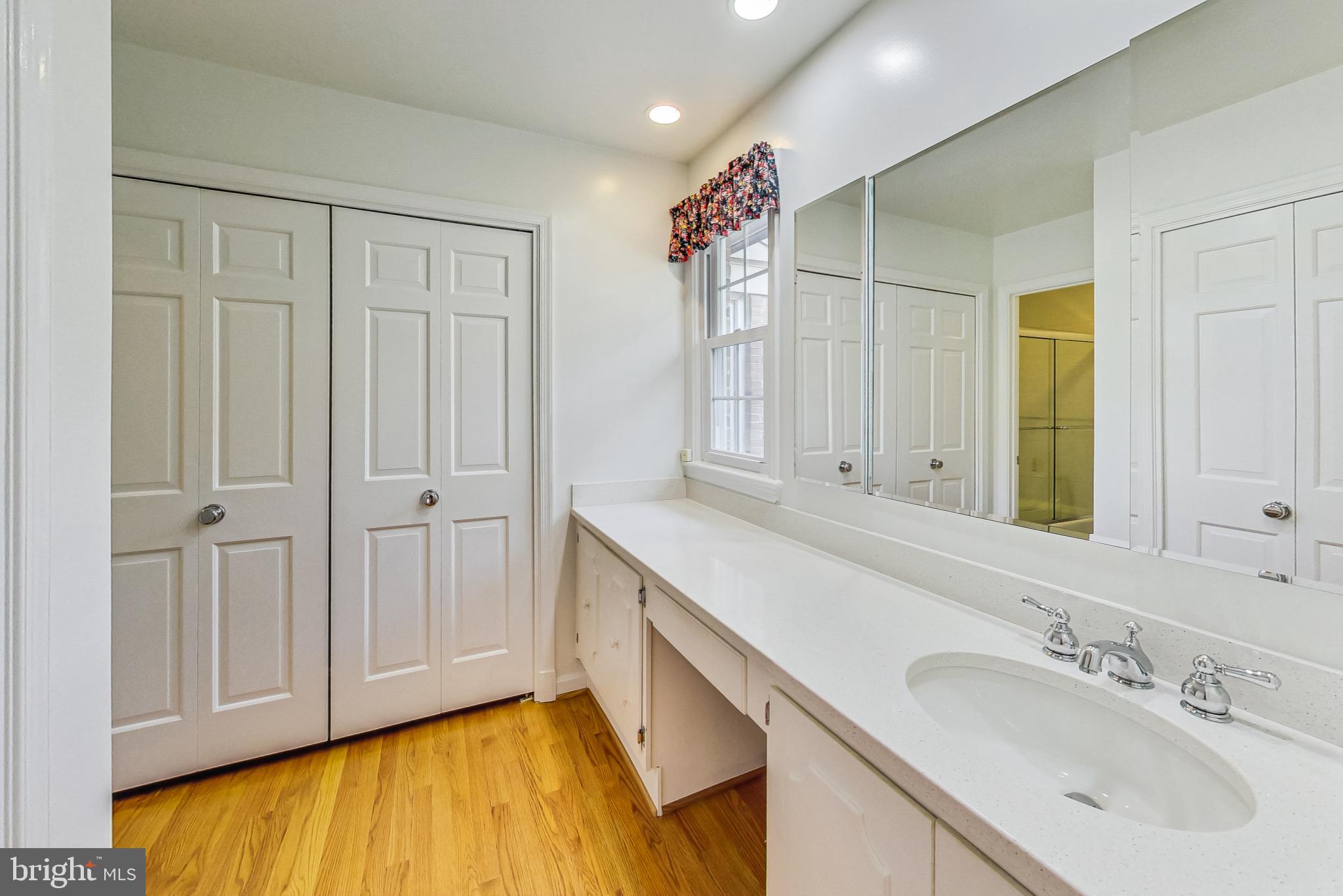 8709 Belmart Road Potomac, MD 20854 - Photo 38 of 64