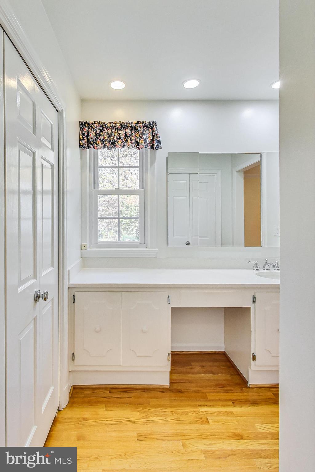 8709 Belmart Road Potomac, MD 20854 - Photo 39 of 64