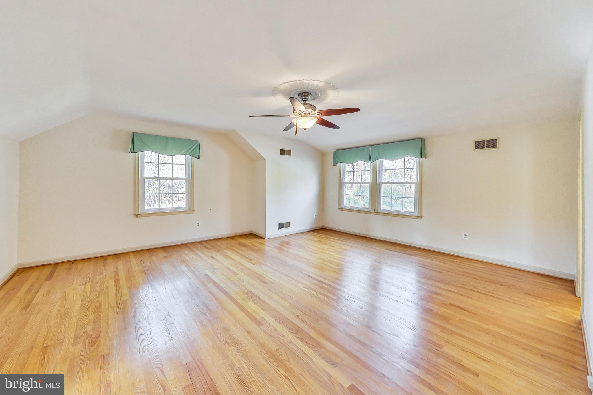 8709 Belmart Road Potomac, MD 20854 - Photo 41 of 64