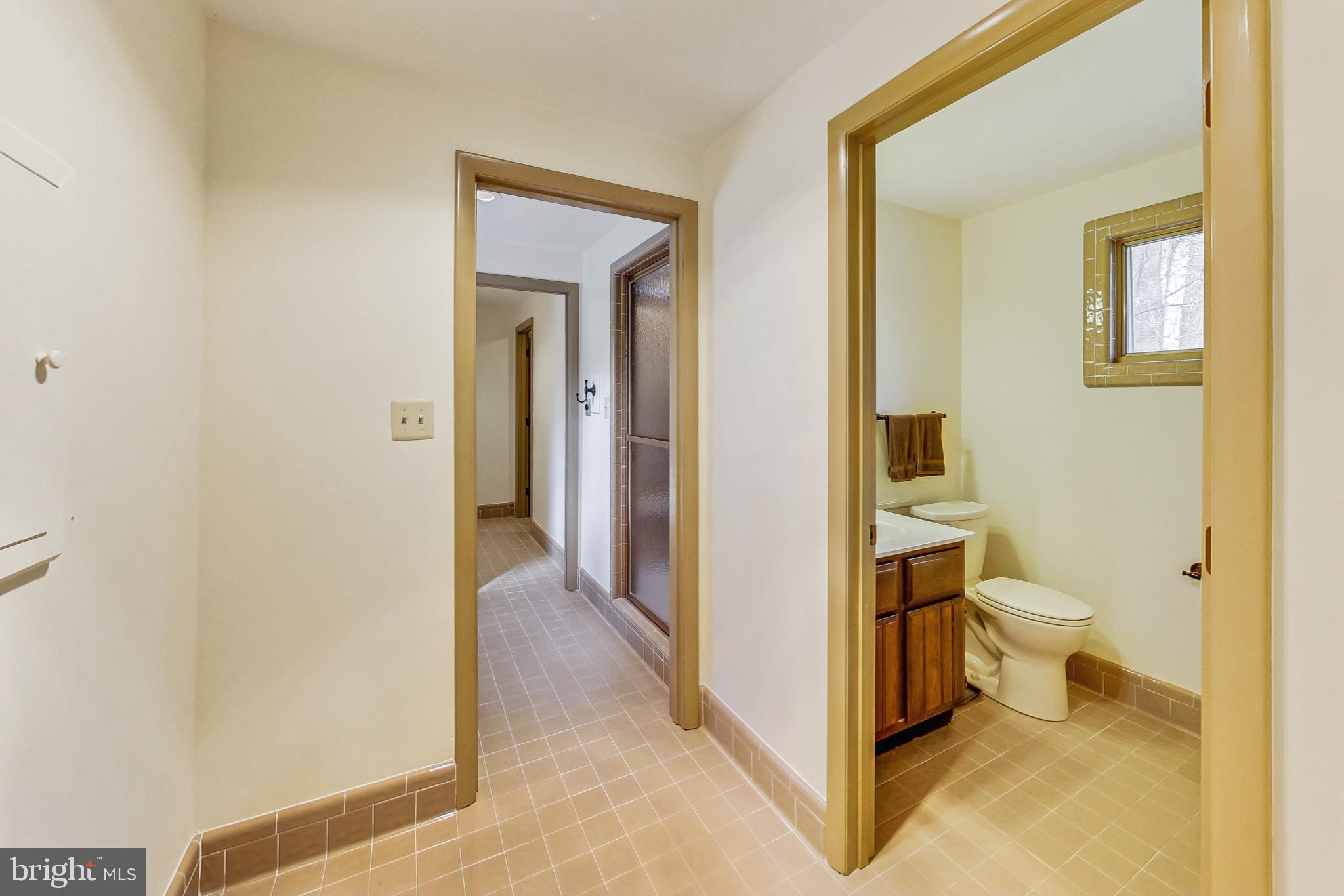 8709 Belmart Road Potomac, MD 20854 - Photo 58 of 64