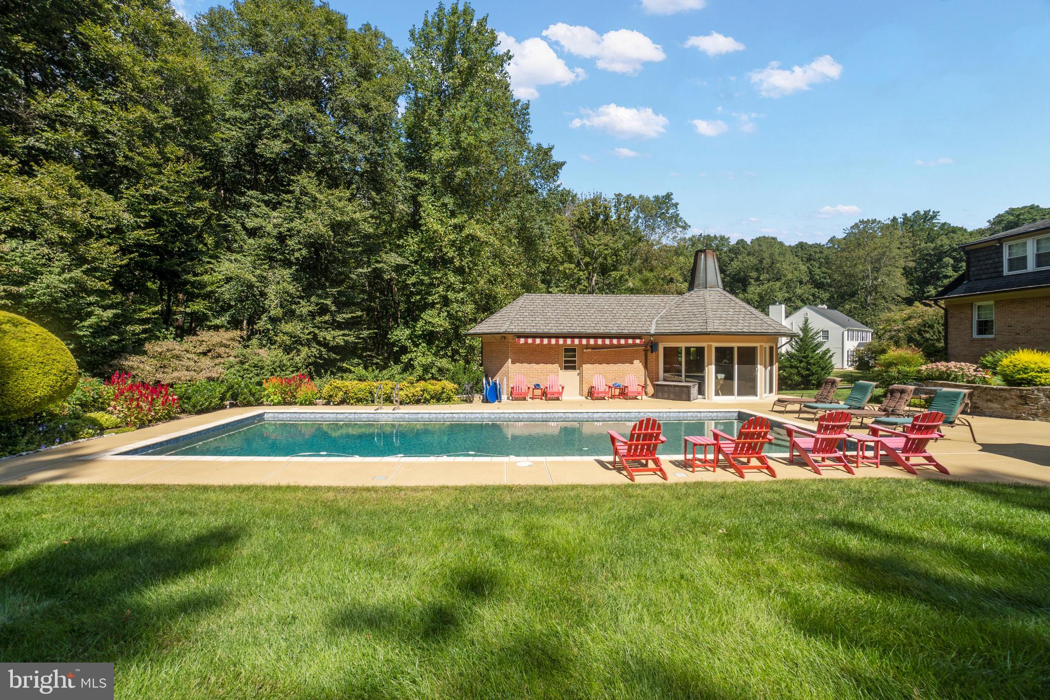 8709 Belmart Road Potomac, MD 20854 - Photo 8 of 64