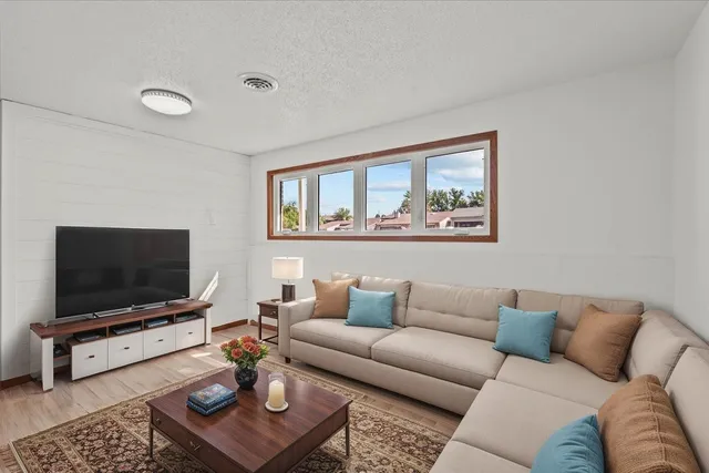 $230,000 | 1403 12th Street North, Wahpeton, ND 58075