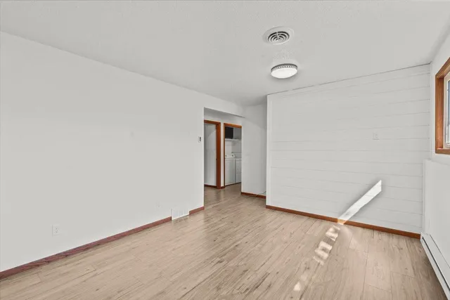 $230,000 | 1403 12th Street North, Wahpeton, ND 58075