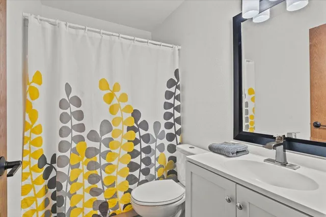 $230,000 | 1403 12th Street North, Wahpeton, ND 58075