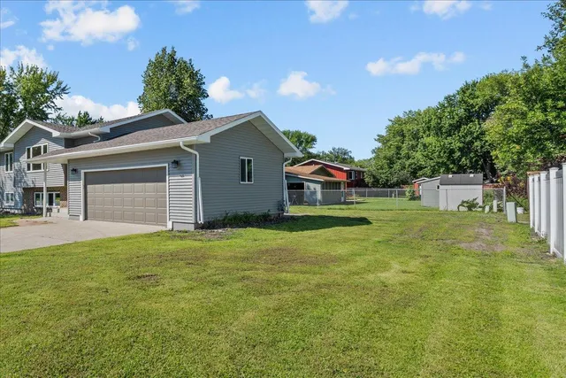 $230,000 | 1403 12th Street North, Wahpeton, ND 58075