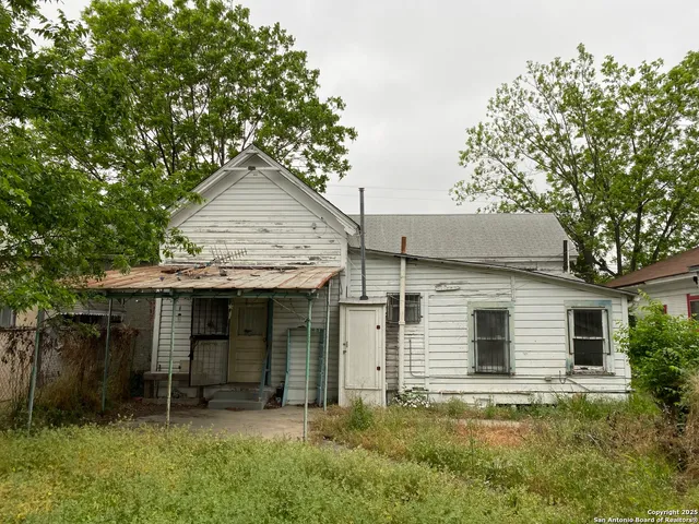 $184,000 | 806 Burleson, San Antonio, TX 78202