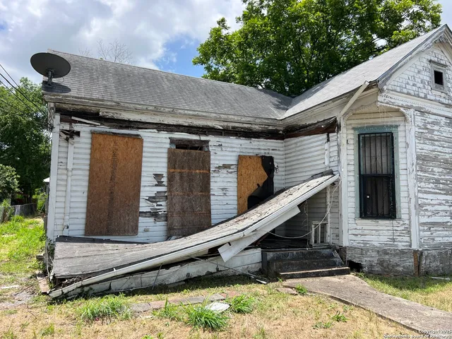 $184,000 | 806 Burleson, San Antonio, TX 78202