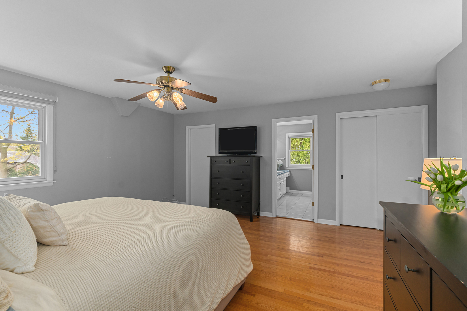 825 Highview Terrace Lake Forest, IL 60045 - Photo 16 of 32