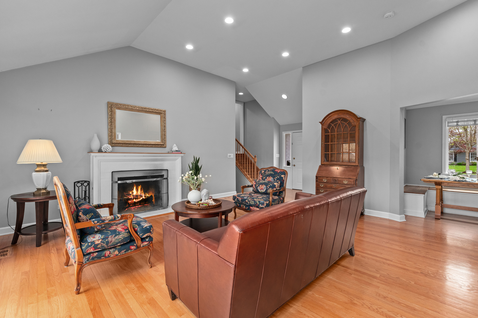 825 Highview Terrace Lake Forest, IL 60045 - Photo 4 of 32