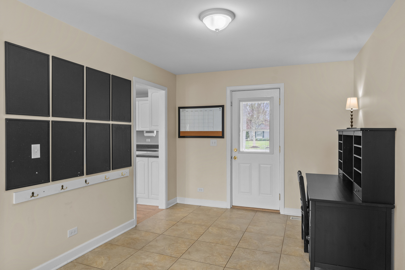 825 Highview Terrace Lake Forest, IL 60045 - Photo 9 of 32