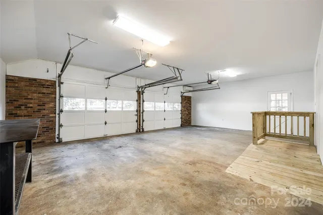 a view of a livingroom with furniture