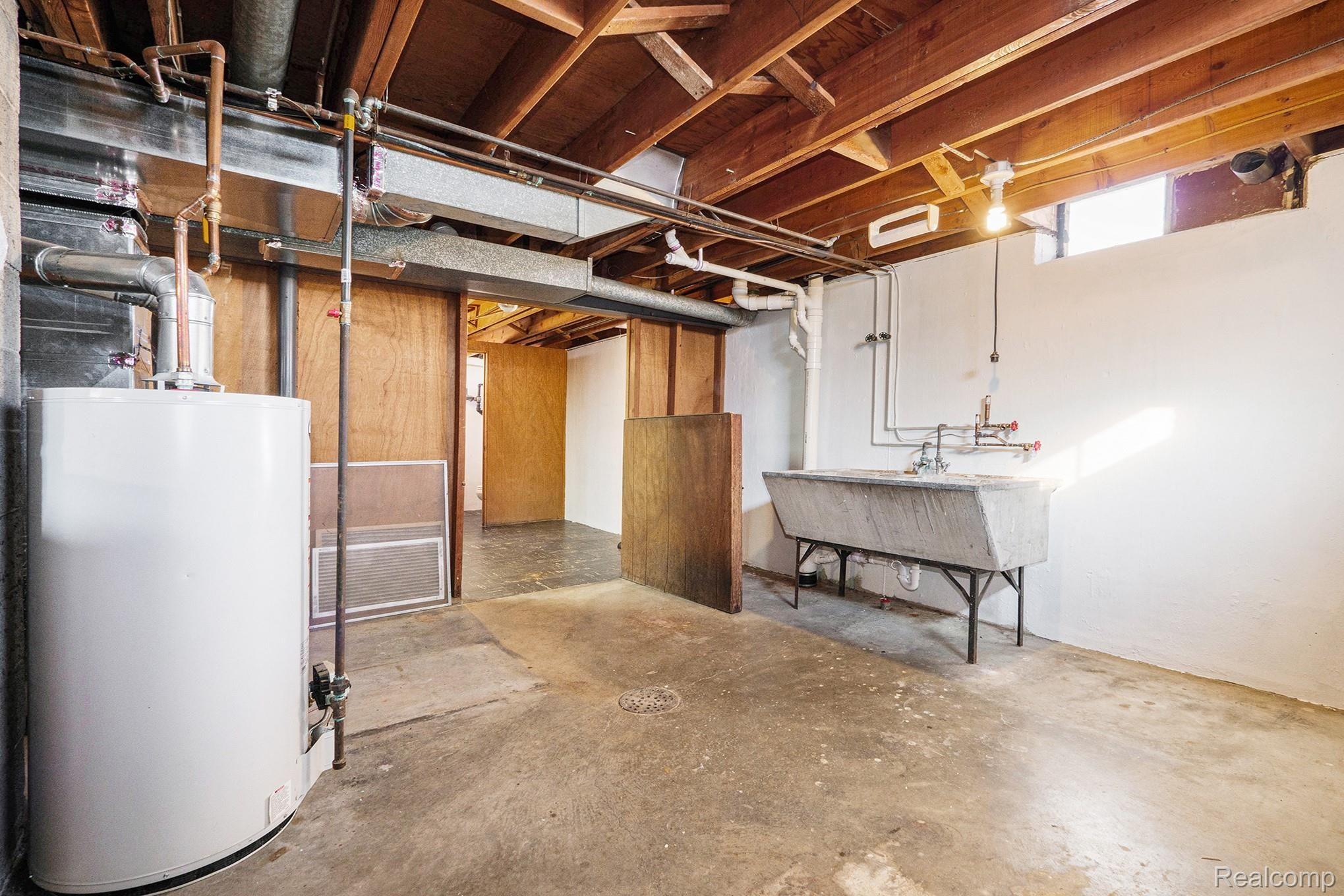 1829 Hanover Road Ann Arbor, MI 48103 - Photo 16 of 37 photo_39.jpg