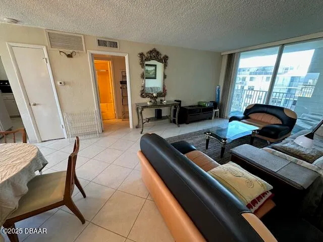 $1,495 | 2727 North Atlantic Avenue, Unit 614, Daytona Beach, FL 32118