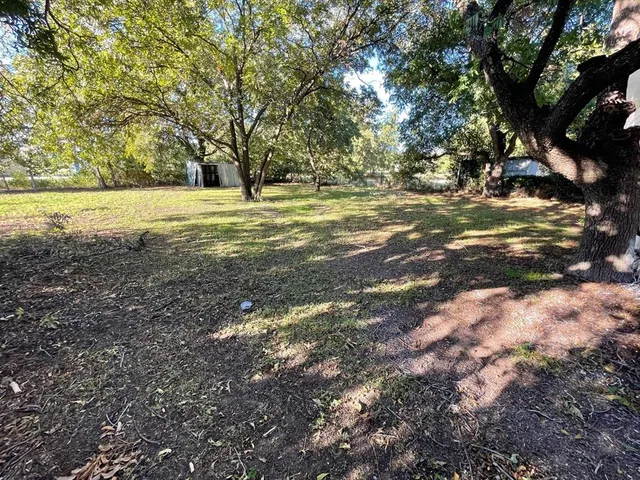 $995 | 405 South 1st Street, Clyde, TX 79510