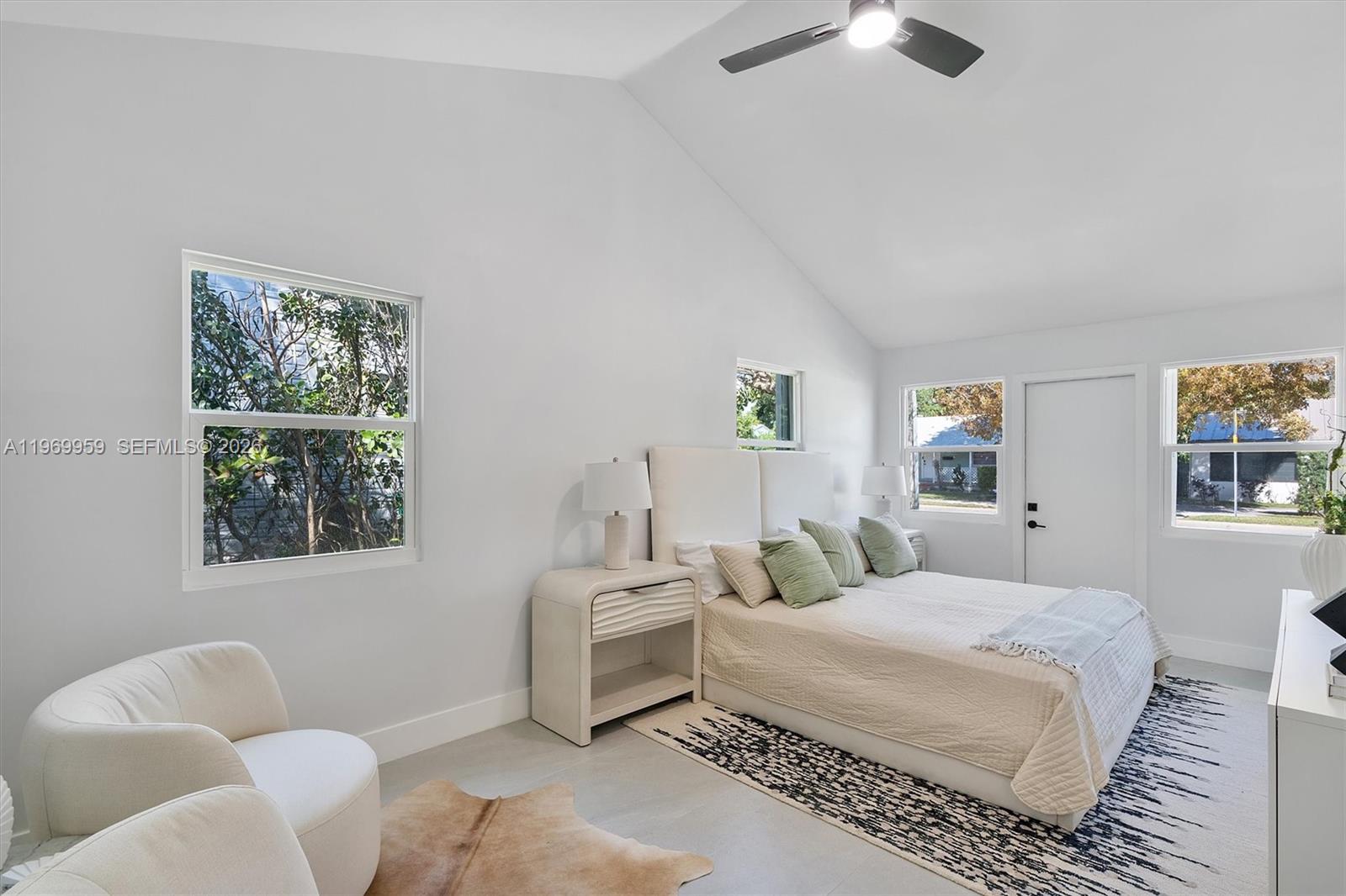 560 Northeast 110th Terrace Miami, FL 33161 - Photo 15 of 49