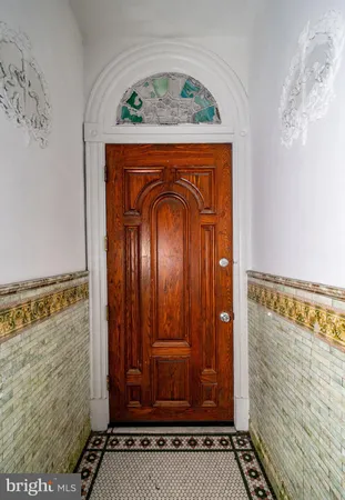 $235,000 | 911 North 5th Street, Reading, PA 19601