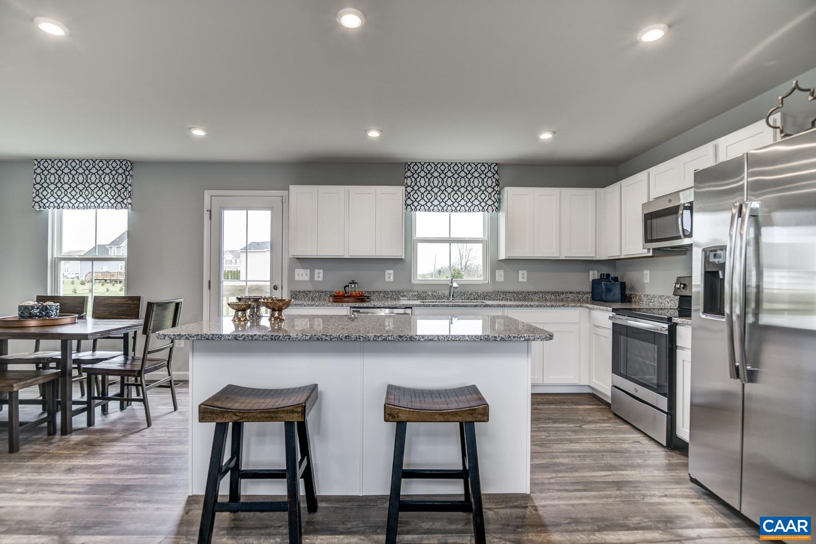 201 White Birch Road Waynesboro, VA 22980 - Photo 4 of 20 Gallery Image 4