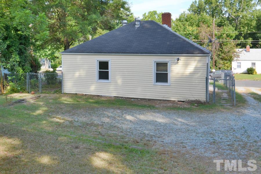 1607 Robinhood Road Durham, NC 27701 - Photo 15 of 17