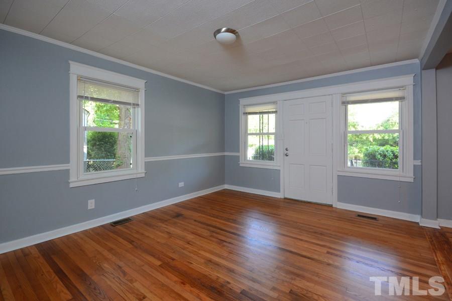 1607 Robinhood Road Durham, NC 27701 - Photo 6 of 17