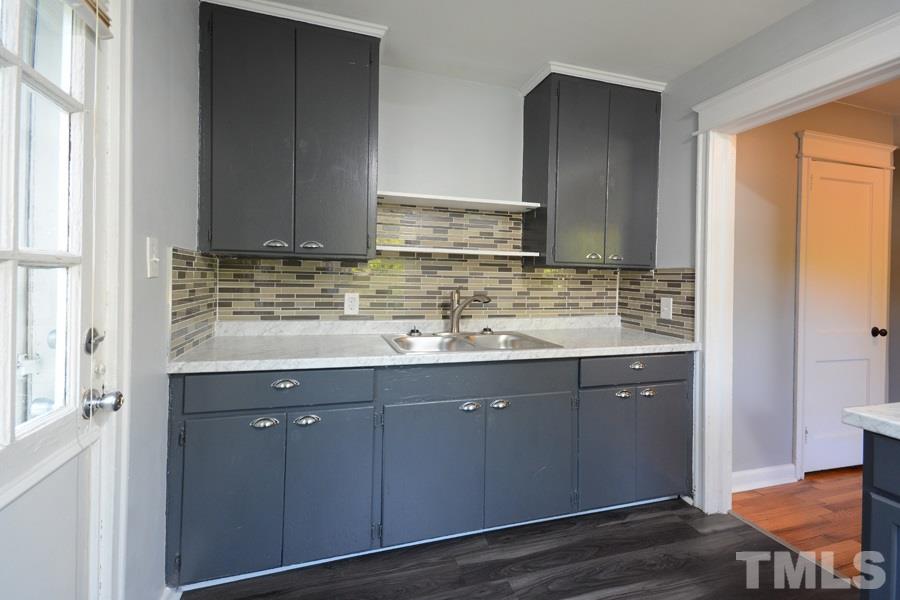 1607 Robinhood Road Durham, NC 27701 - Photo 10 of 17