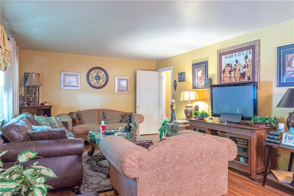 1505 Carolina Street High Point, NC 27265 - Photo 4 of 25