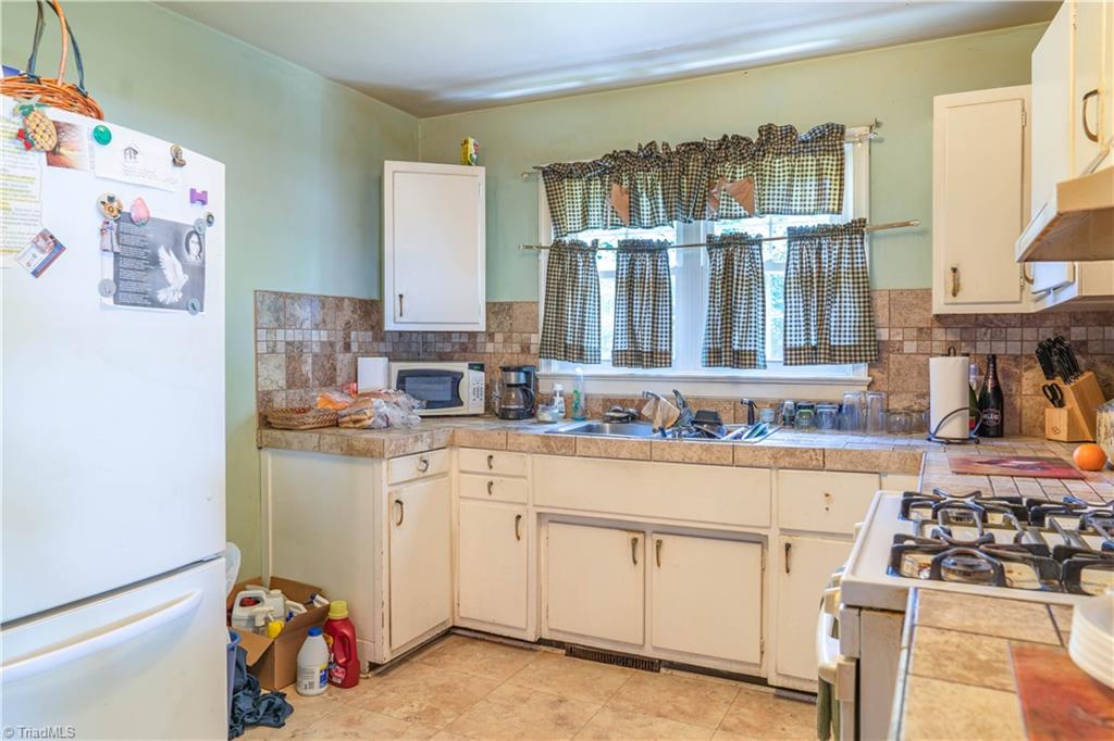 1505 Carolina Street High Point, NC 27265 - Photo 9 of 25