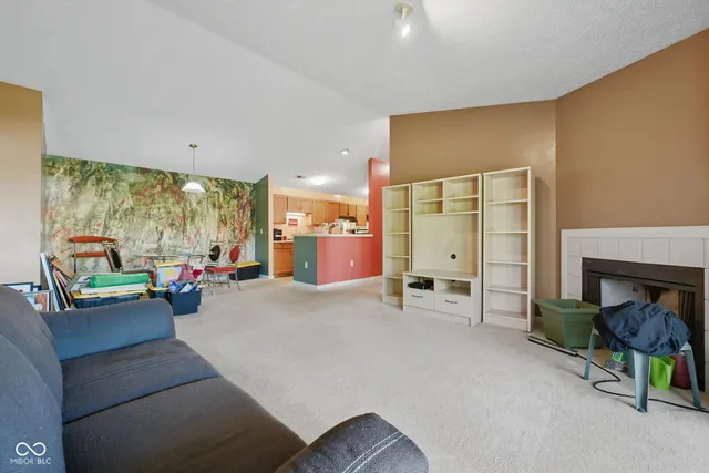 $169,999 | 8102 Brookmont Court, Unit 208, Indianapolis, IN 46278