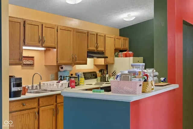 $169,999 | 8102 Brookmont Court, Unit 208, Indianapolis, IN 46278