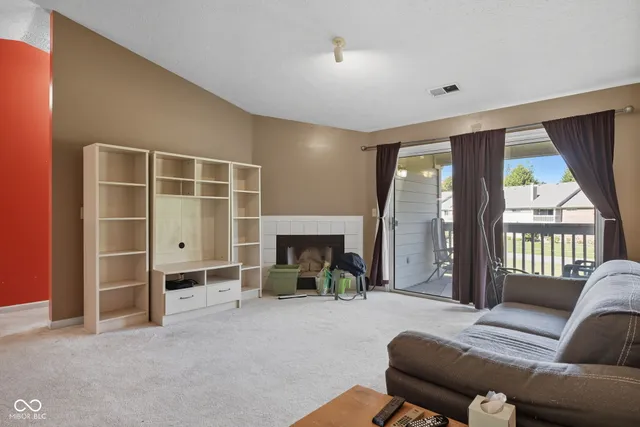 $169,999 | 8102 Brookmont Court, Unit 208, Indianapolis, IN 46278