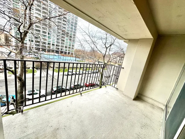 $1,950 | 1960 North Lincoln Park West, Unit 402, Chicago, IL 60614