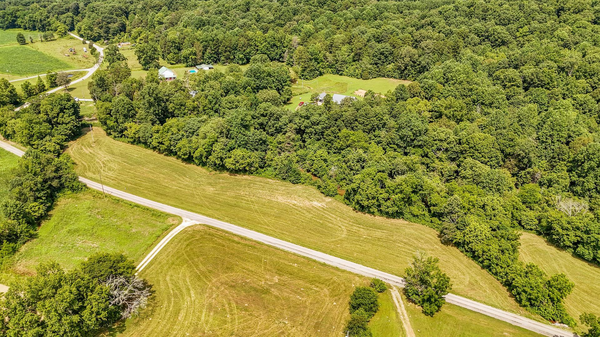 2245 Big Ivy Road Savannah, TN 38372 - Photo 11 of 37