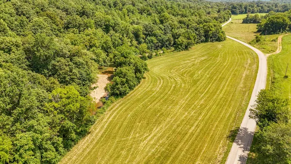 $987,500 | 2245 Big Ivy Road, Savannah, TN 38372