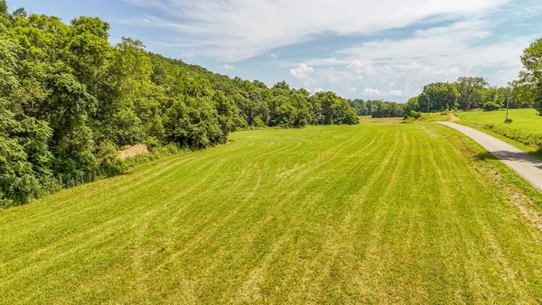 $987,500 | 2245 Big Ivy Road, Savannah, TN 38372