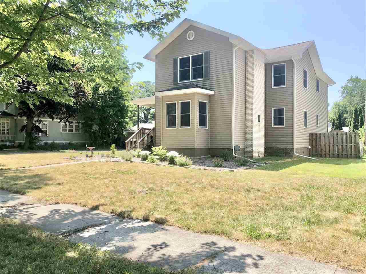1830 9th Street Bay City, MI 48708 - Photo 1 of 37 Gallery Image 1