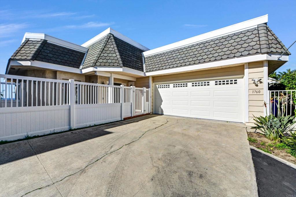 1760 Gascony Road Encinitas, CA 92024 - Photo 33 of 49 a view of entryway