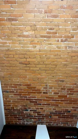 $2,390 | 34-36 Charter Oak Place, Unit 4, Hartford, CT 06106