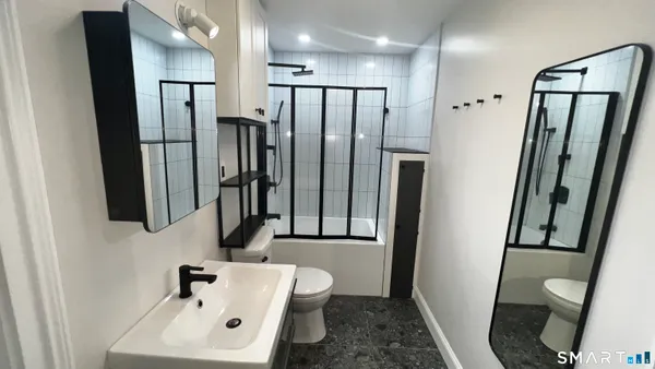 $2,390 | 34-36 Charter Oak Place, Unit 4, Hartford, CT 06106