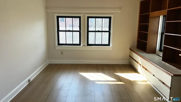 $2,390 | 34-36 Charter Oak Place, Unit 4, Hartford, CT 06106