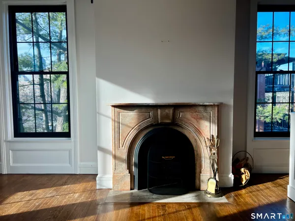 $2,390 | 34-36 Charter Oak Place, Unit 4, Hartford, CT 06106