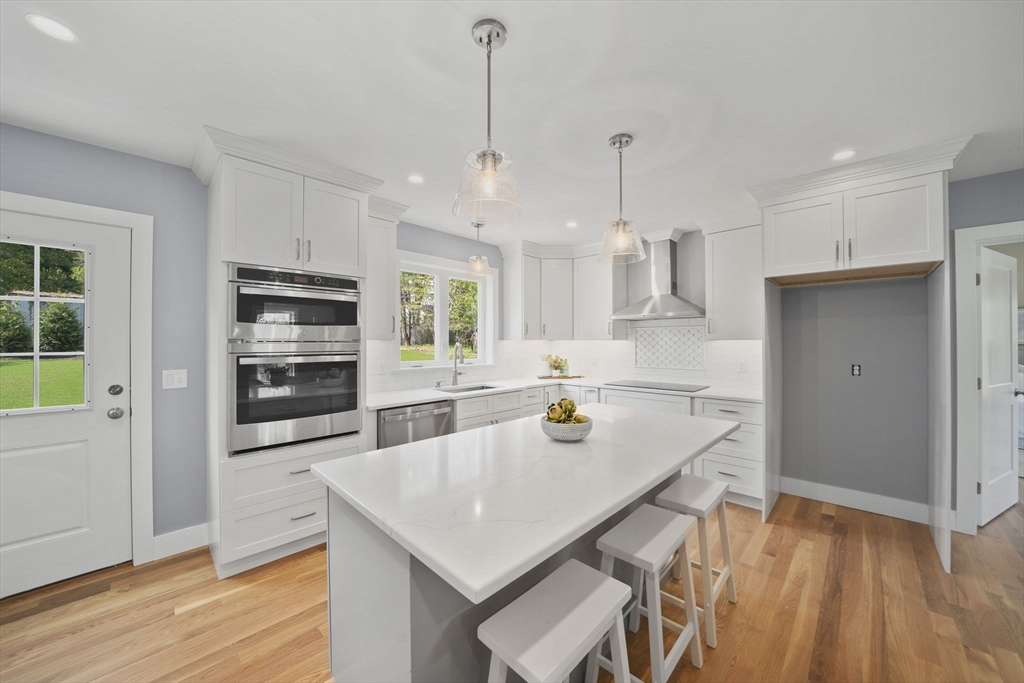 40 Signal Hill Road Marshfield, MA 02050 - Photo 2 of 39