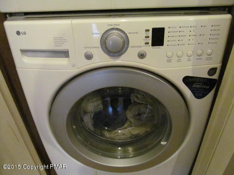 6035 Decker Road Bushkill, PA 18324 - Photo 28 of 35 washer