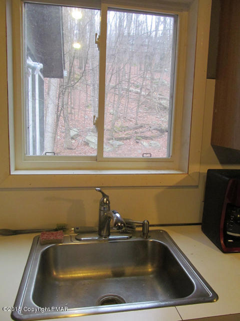 6035 Decker Road Bushkill, PA 18324 - Photo 5 of 35 kitchen view