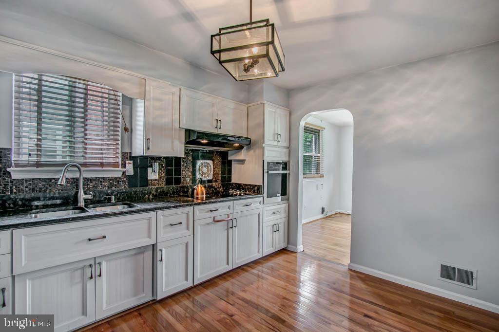 2500 Ritchie Road District Heights, MD 20747 - Photo 12 of 32 Kitchen from rear entrance